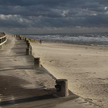 Romantik Seehotel Eichenhain Pelzerhaken Bagian luar foto